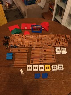Lincoln logs set