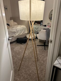 Floor lamp