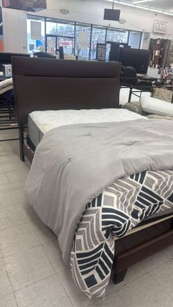 Queen bed and premium mattress -display - discount - hot deal