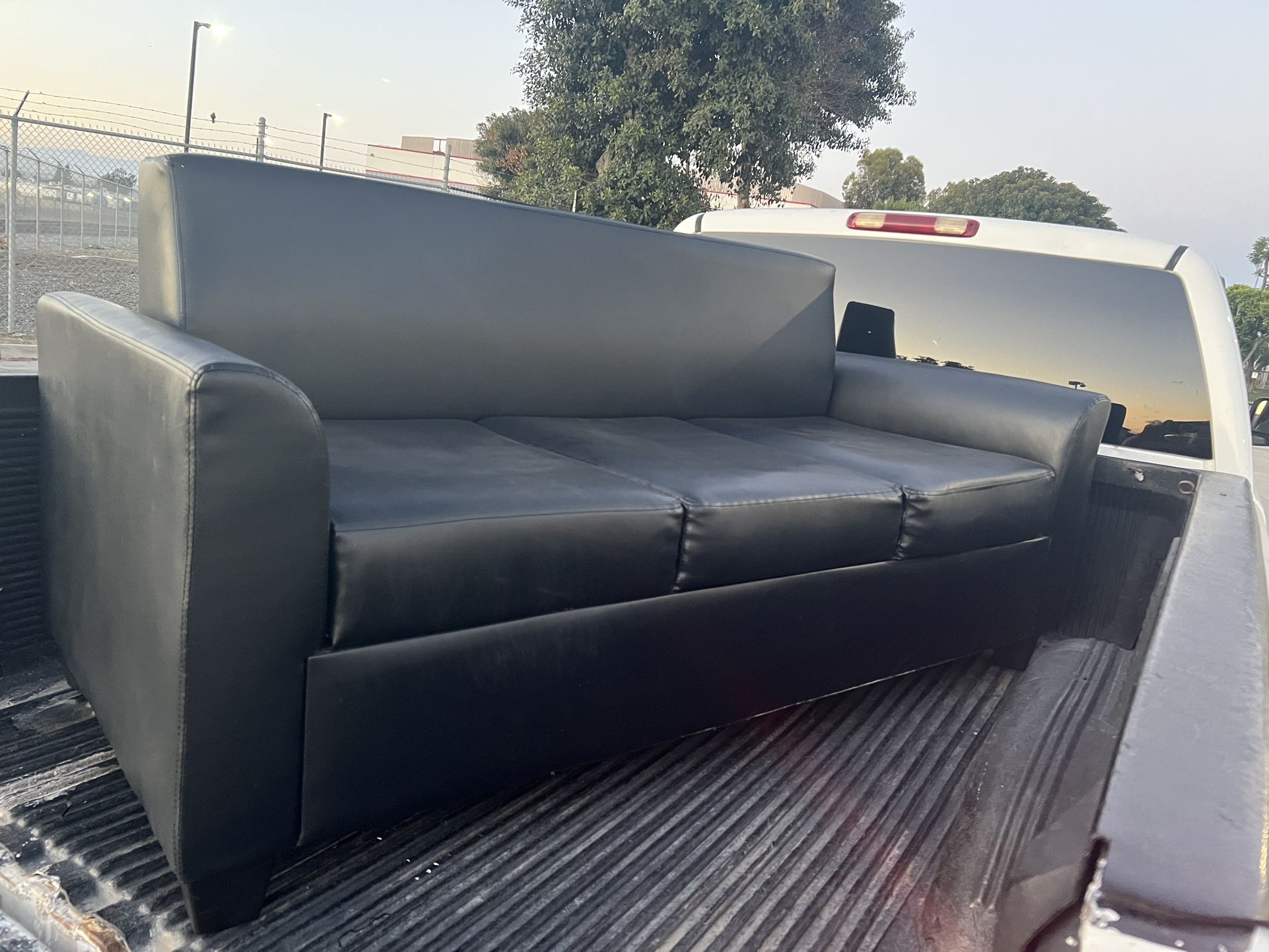 Couch / Sofa