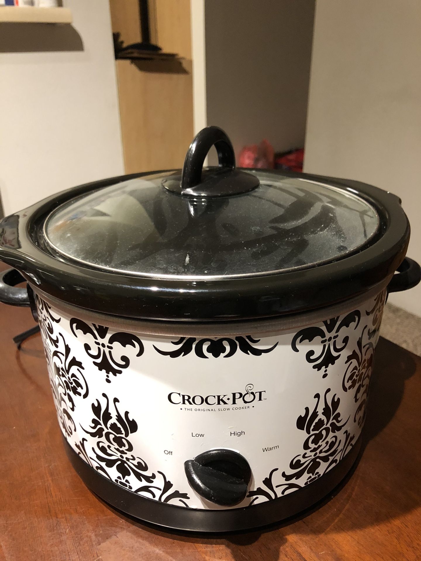 Crock-pot slow cooker