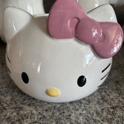 Hello kitty Planter