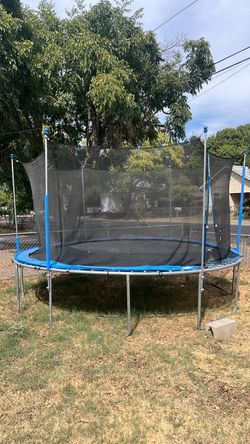 Large Round Trampoline with Safety Net