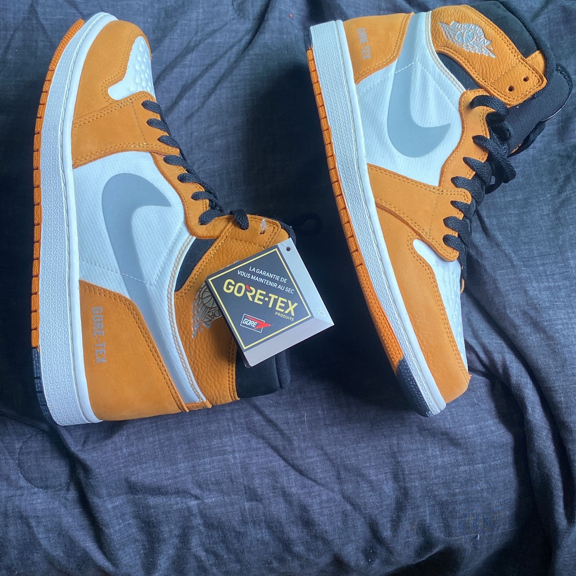Jordan 1 Orange Goretex