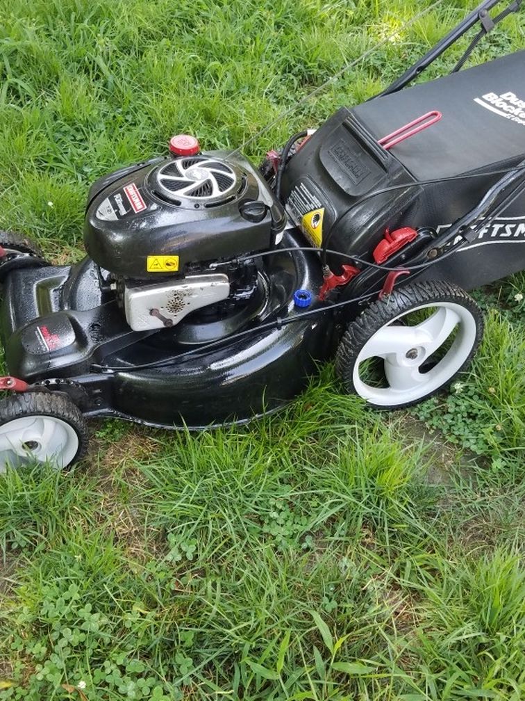 CRAFTSMAN PLATINUM 7.25HP 190CC 22"CUT SELF-PROPELLED LAWN MOWER  with BAGGER
