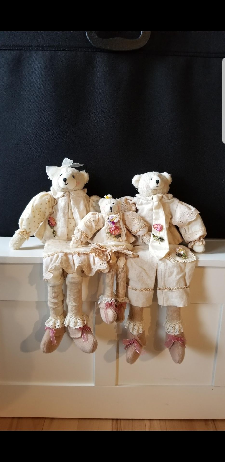 Bear Family Set Cream Color Sit or Hang 18" & 12" BRAND NEW! 