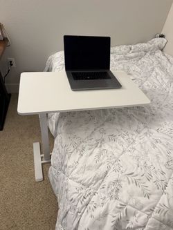 Mobile Adjustable Table