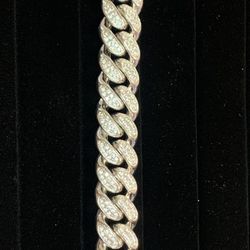 Iced Out Cuban Link Bracelet 
