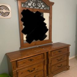 King Size Wooden Dresser Set 
