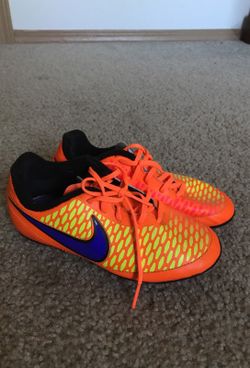 Nike cleats for boy size 12c