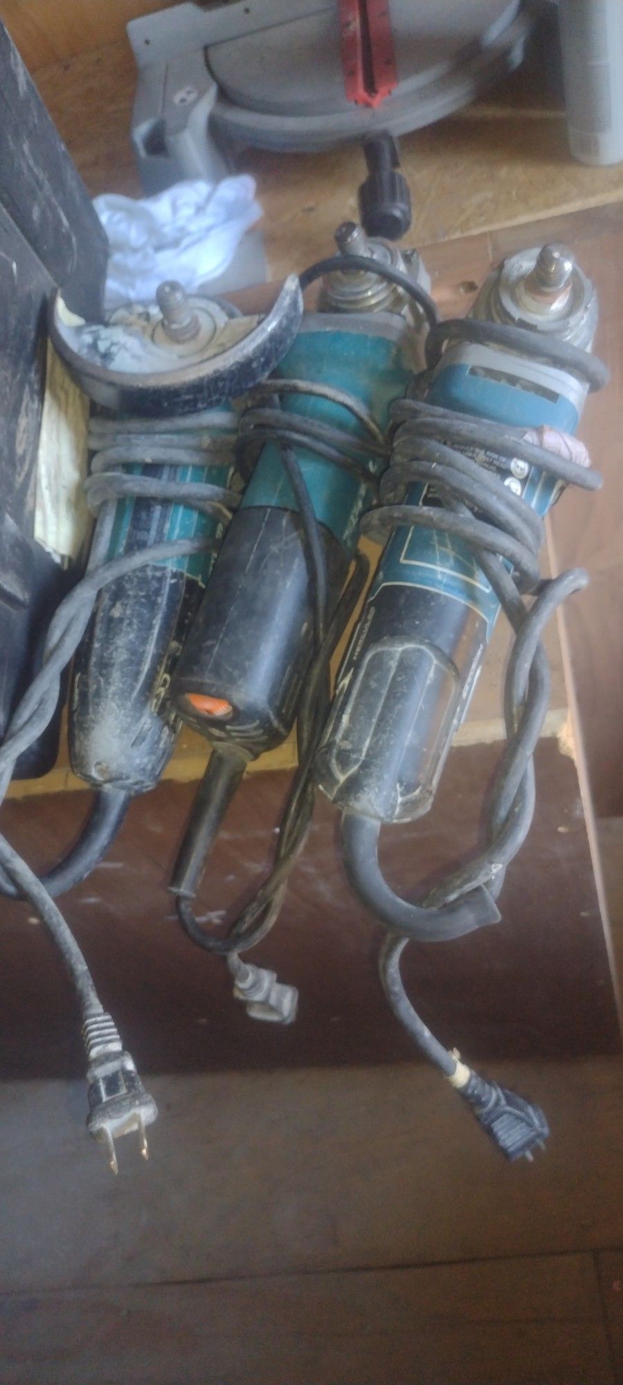 Grinder 2 Makita 1 Hercules