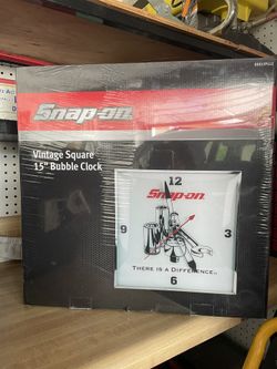 Snap On Square Bubble Clock