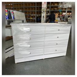 Dresser/ Eight drawers dresser