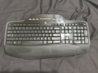 Logitech Wireless Keyboard MK700 