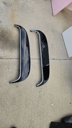 Side skirts
