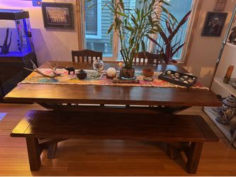 Dinner table - Pottery Barn
