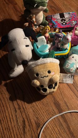 Lot Of Random Toys Plush Snoopy Dino Alligator 