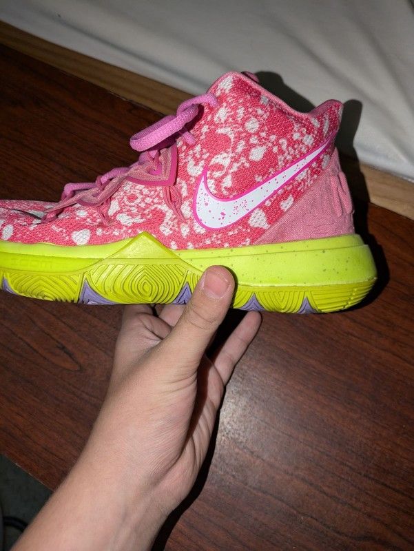 Kyrie 5s Patrick Star