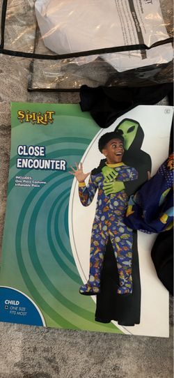 child costume  -Alien