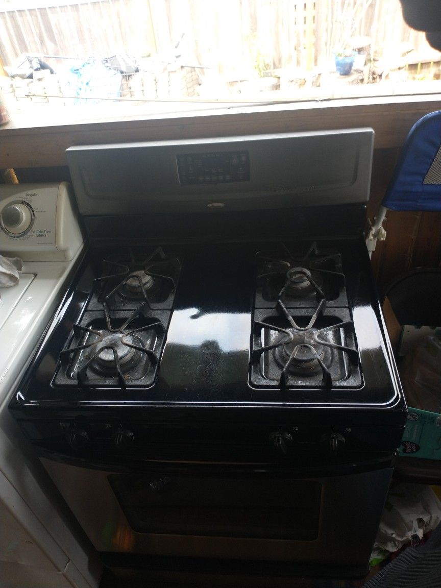 Whirlpool Propane Stove Used In Good Condition