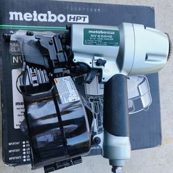 Metabo HPT 2-1/2-in 15 Degree Pneumatic Siding Nailer 