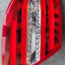 2014 Mercedes-Benz  C300 4Matic Left Driver Side Taillight 