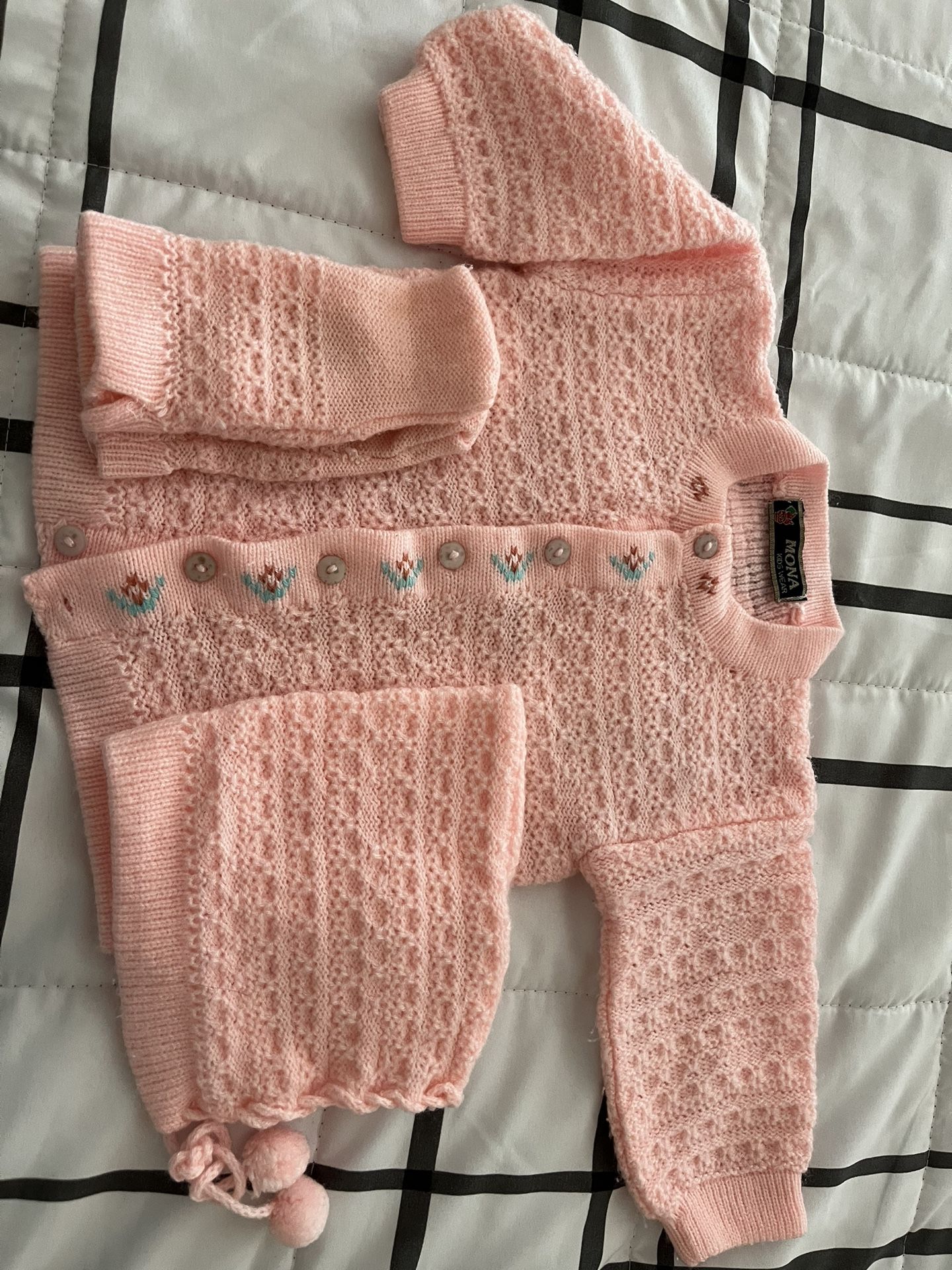 Baby Knitted Sweater/mittens/hat