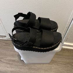 Dr. Martens Voss Quad Platform Sandal - Women's