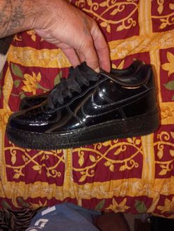 007 Nike Air Force 1 Black Patent Leather Sneakers