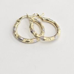 10kt Real Gold Hoop Earring