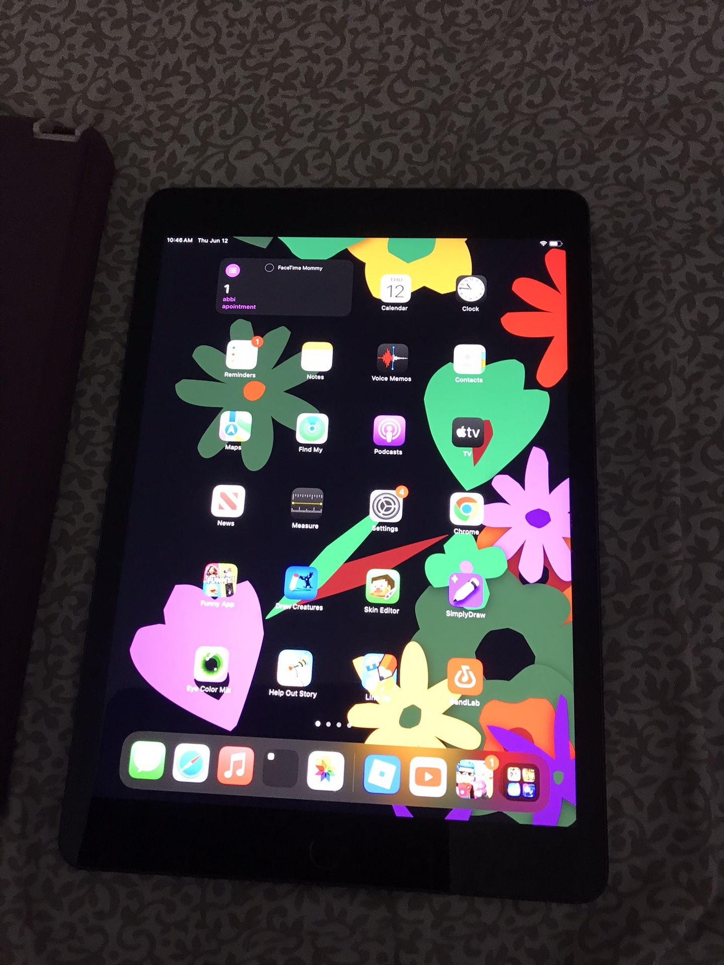 Ipad 7th Gen with Case