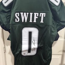 Deandre Swift Autographed Custom Jersey Beckett Certified - GREEN