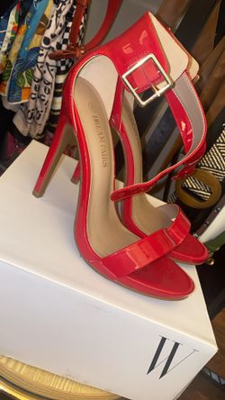 Heels shoes red
