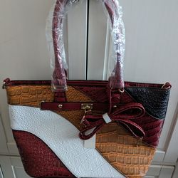 NEW LARGE PURSE WITH LONGER STRAP TO ATTACH 