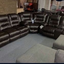 RECLINER SECTIONAL COUCH IN STOCK SAME DAY DELIVERY