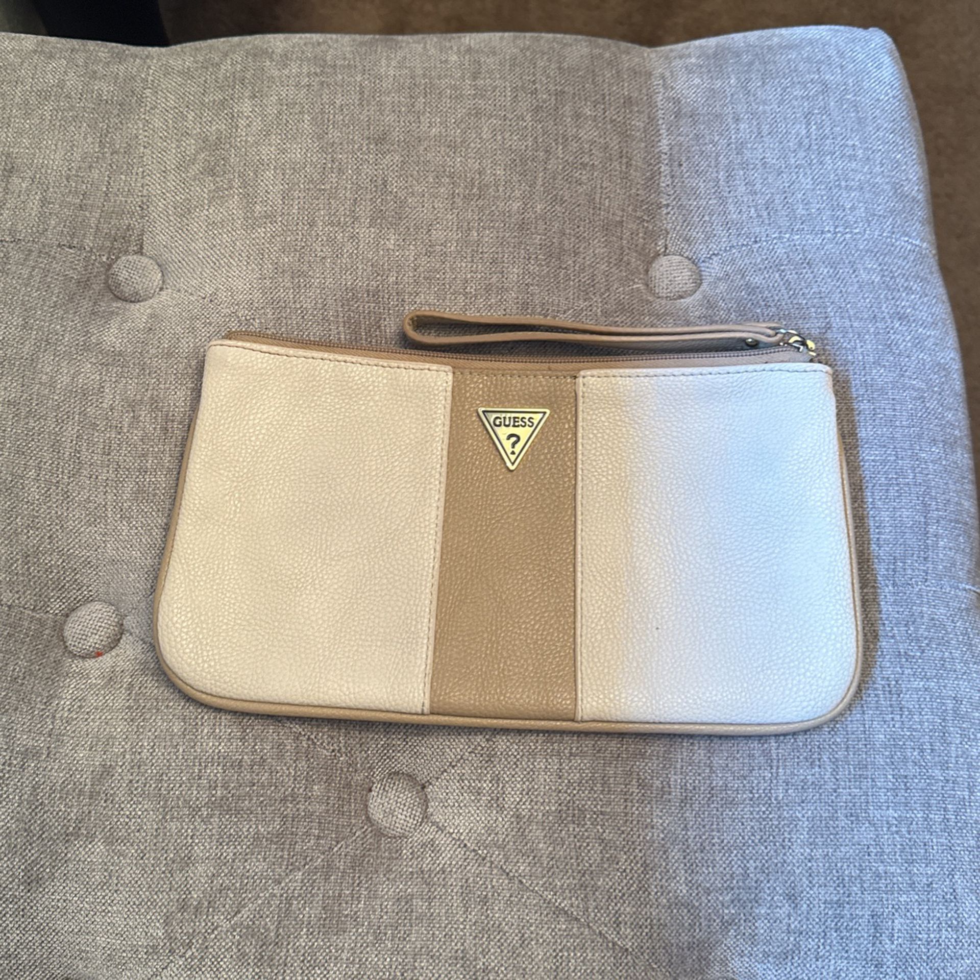 Guess Clutch Purse Wallet Small Handbag Beige