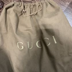 Gucci Gold chain authentic (obo)