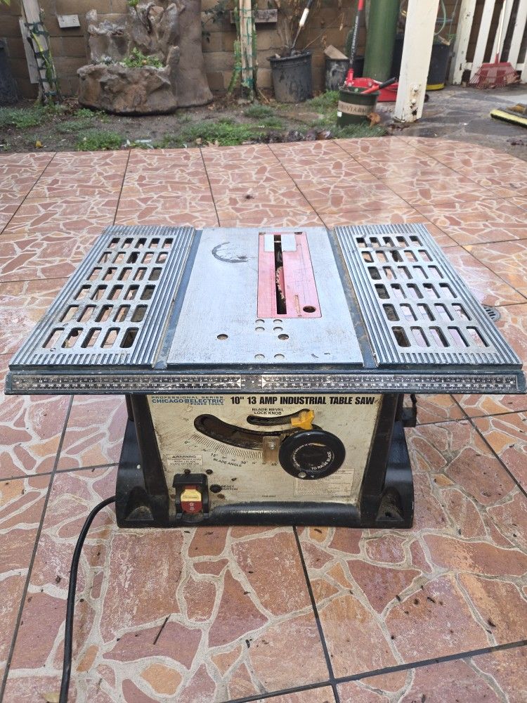 Table Saw.
