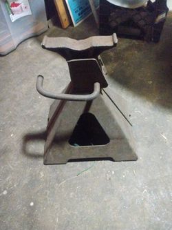 Relist   Stand  Jack. Heavy Duty Jack Stand On The Large Side 