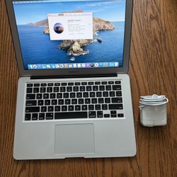 MacBook Air 2017 4GB RAM 256GB SSD Filly Functional