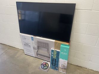 50” SAMSUNG 4K SMART TV + BRAND NEW PLATFORM BED + BRAND NEW WALL MOUNT + BRAND NEW STORAGE TOWER + BRAND NEW LED LIGHTS