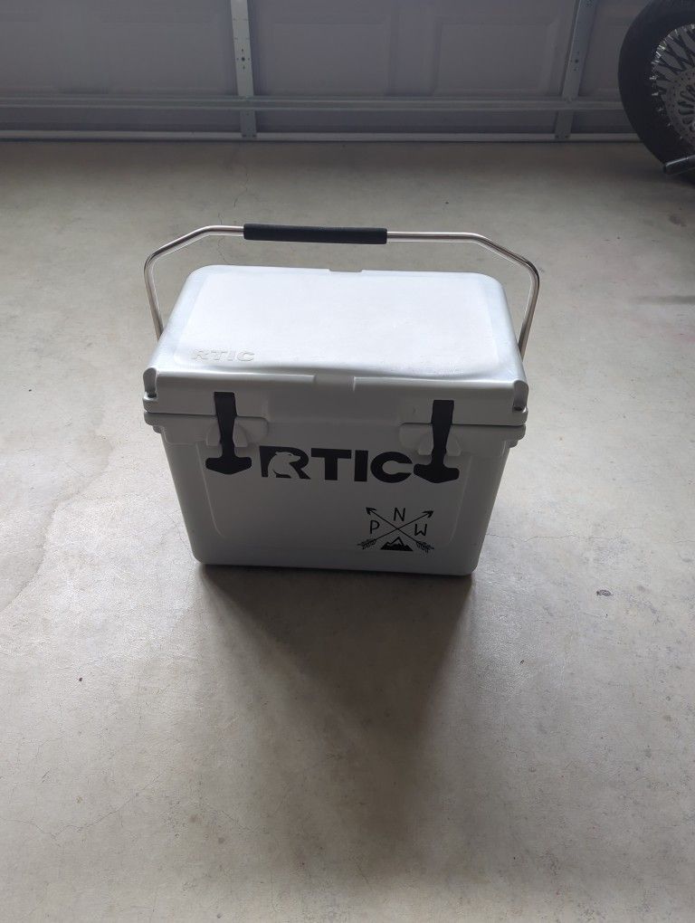 Rtic Cooler