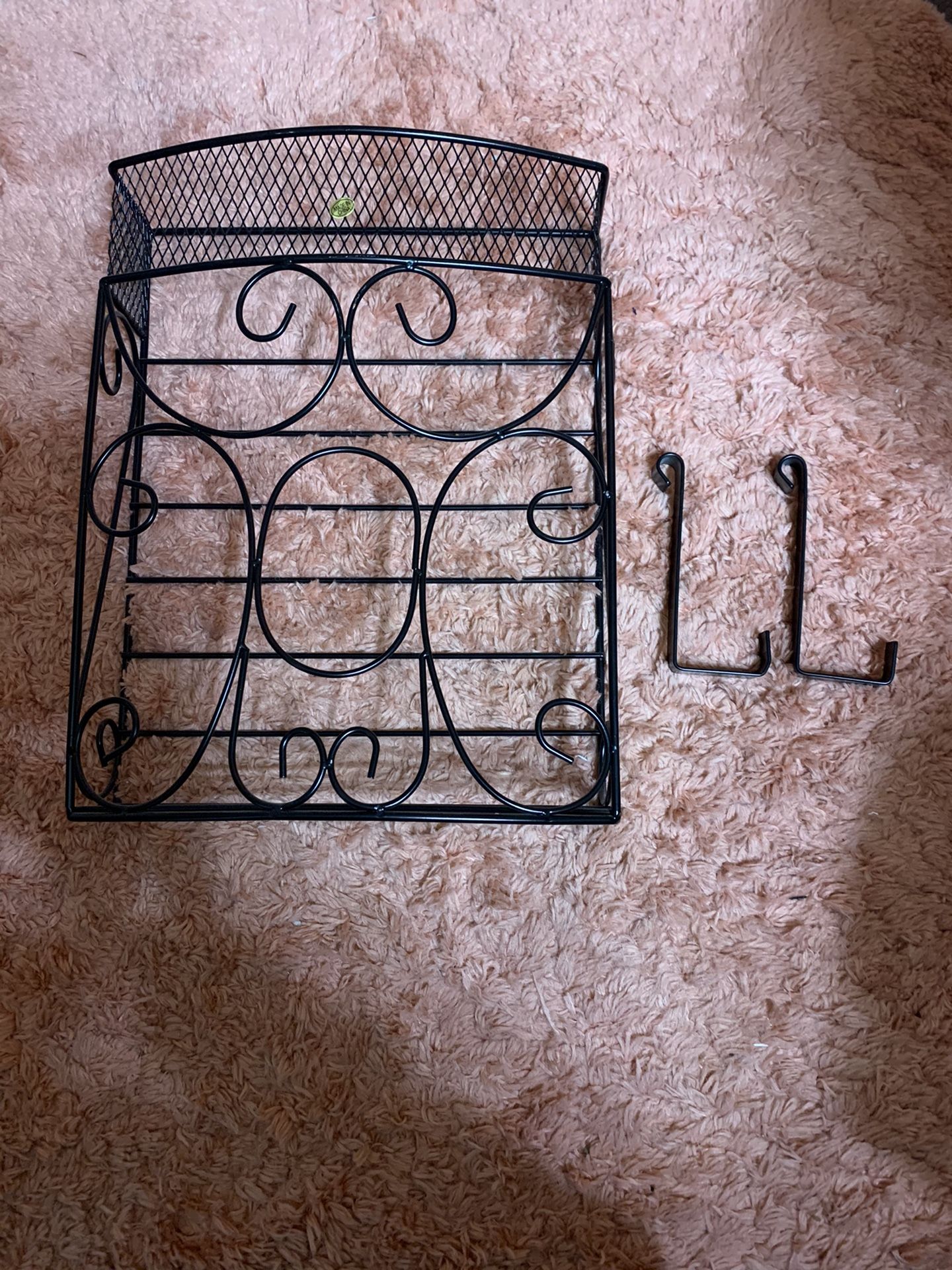 Plastic bag/mail/newspaper holder in black