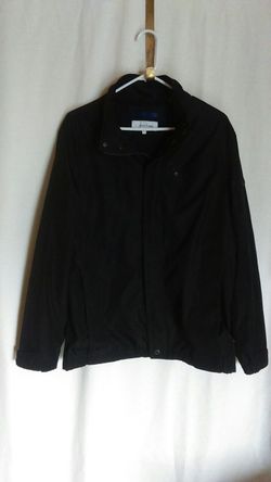 Calvin Klein men's zip up waterproof windproof jacket with pockets snaps size small / medium excellent condition