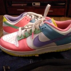 Nike Size 10 (Woman's)
