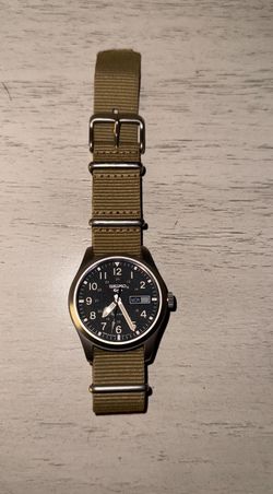 Seiko 5 Automatic Field Watch