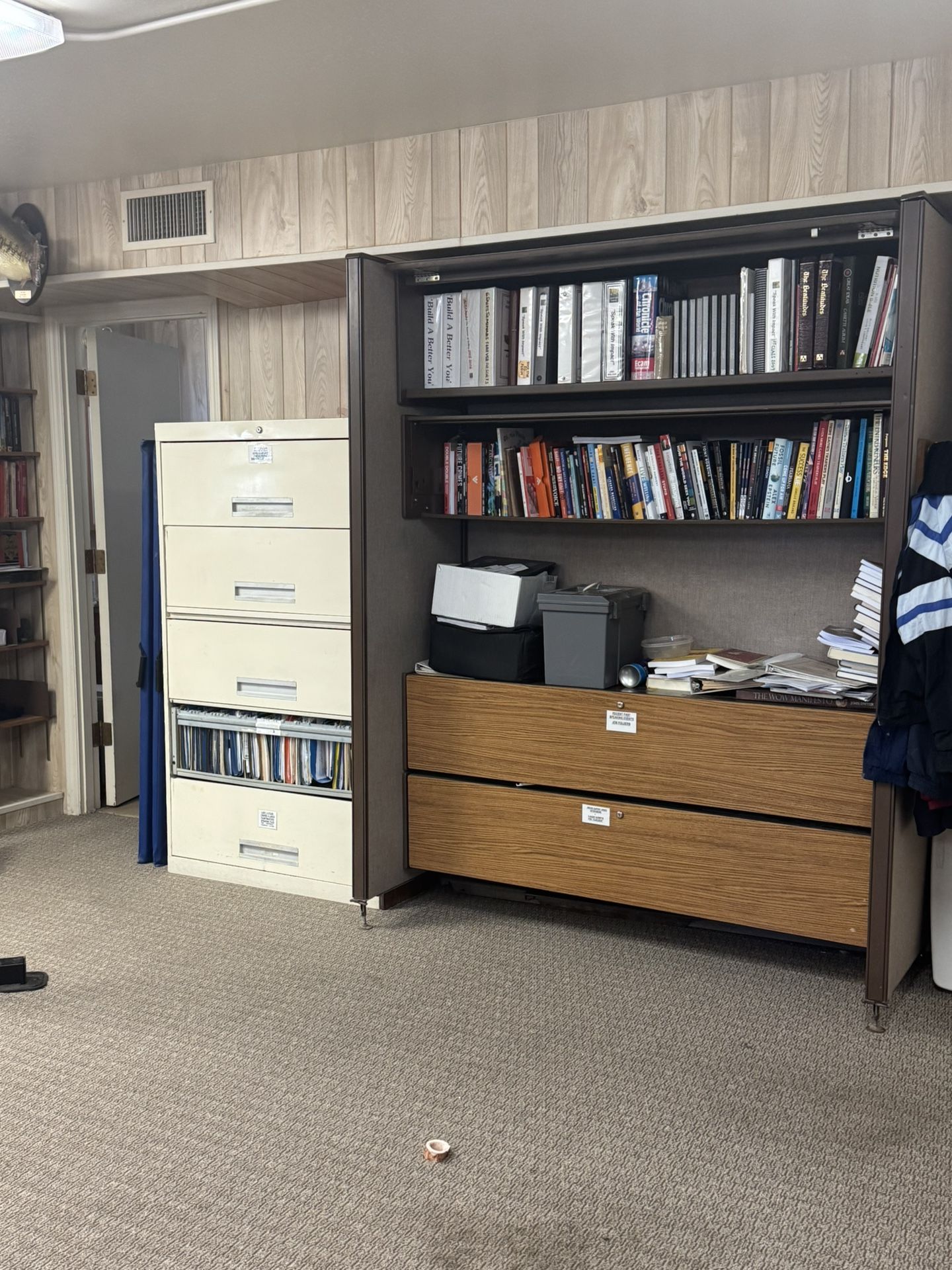 Free Cabinets