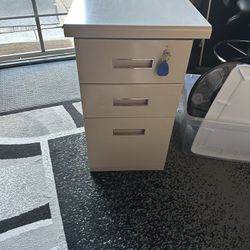File Cabinet With Lock & Key & Removable Top $30