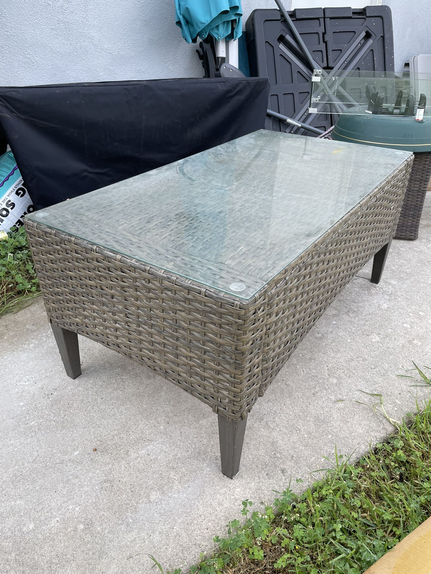Crosley Outdoor Coffee Table With Glass Top