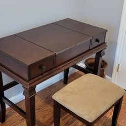 Make-up Vanity With Stool